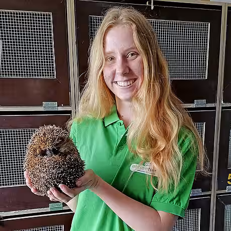 Yvonne Meyer aus dem Igelzentrum Laatzen Foto von Yvonne Meyer aus dem Igelzentrum Laatzen