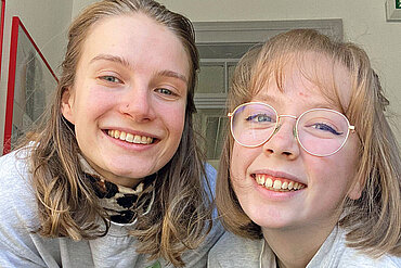 Jana und Angelina machen ihren BFD im Igelzentrum Niedersachsen