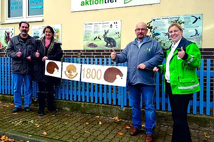 Das Bäckermeister-Ehepaar Buck (li.) mit John F. Pyka und Sonja Schape Das Bäckermeister-Ehepaar Buck (li.) mit John F. Pyka und Sonja Schape